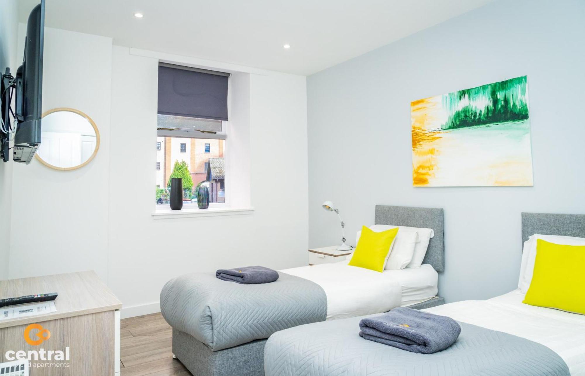 דאנדי Central Serviced Apartments - 2 Bedroom - Walk Away From City Centre & Universities - Sleeps 4 - 1 X Double 2 X Single - Smart Tvs In All Rooms - Short Term Stays Welcome - Walk Away From Train & Bus Station - Preferred Location For Short Stay In Dun מראה חיצוני תמונה